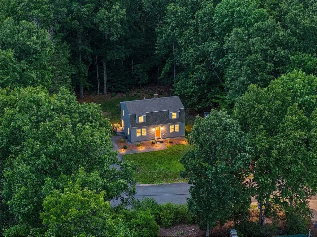 14 Rosewood Drive Bow NH 03304