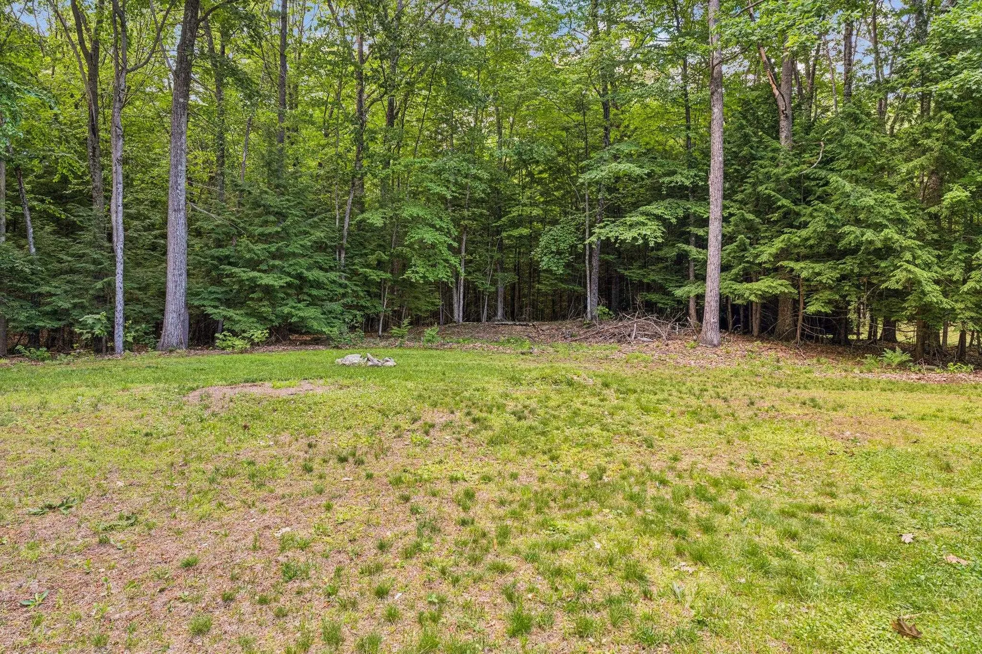 14 Rosewood Drive Bow NH 03304