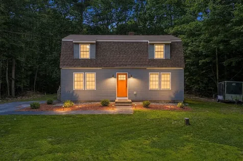 14 Rosewood Drive Bow NH 03304