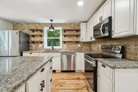 14 Rosewood Drive Bow NH 03304