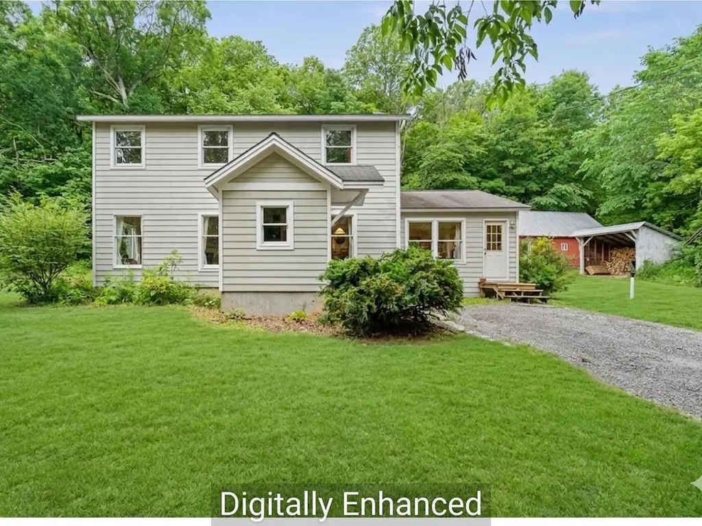 31 Burroughs Farm Road Ferrisburgh VT 05456