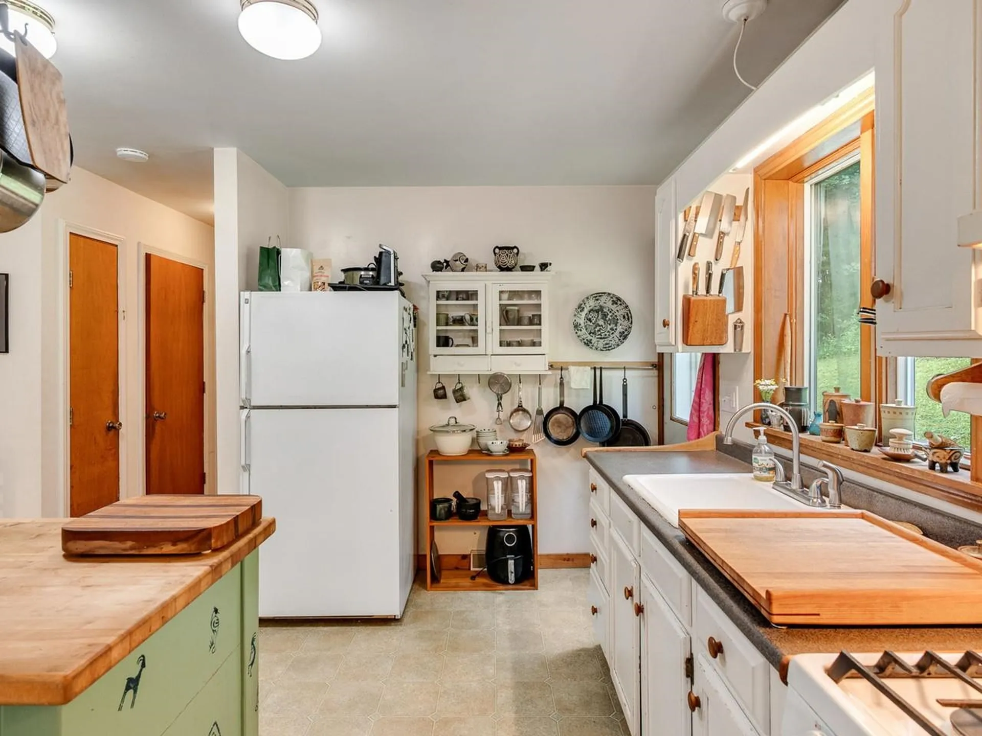 31 Burroughs Farm Road Ferrisburgh VT 05456
