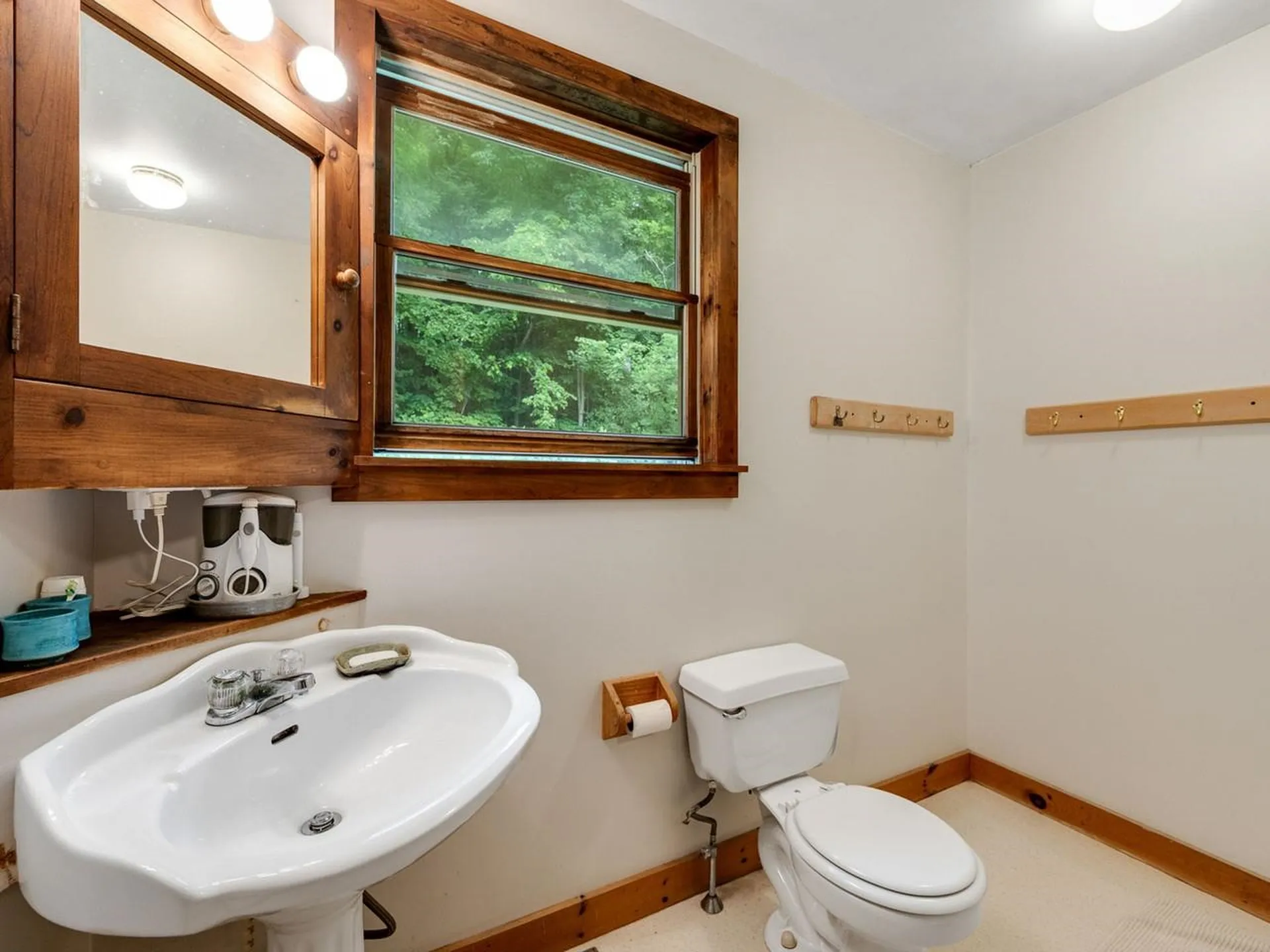 31 Burroughs Farm Road Ferrisburgh VT 05456