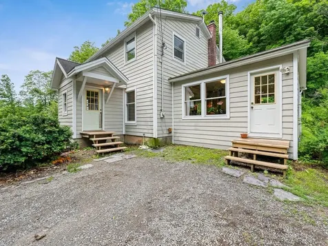 31 Burroughs Farm Road Ferrisburgh VT 05456