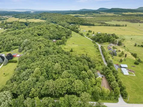 31 Burroughs Farm Road Ferrisburgh VT 05456