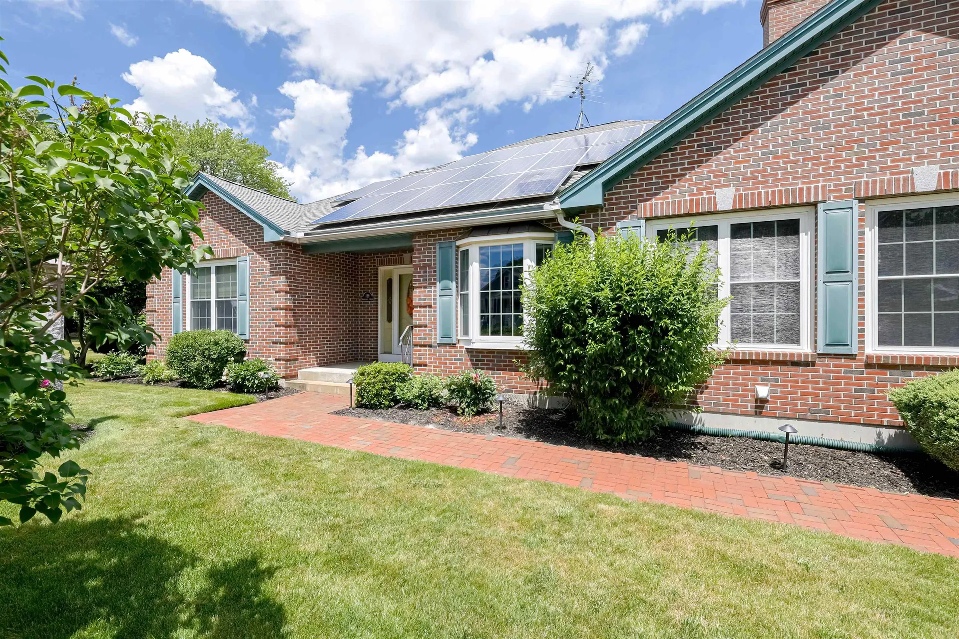 129 Sherburne Street Manchester NH 03104