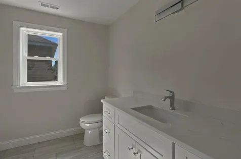 106 Lock Street Nashua NH 03064