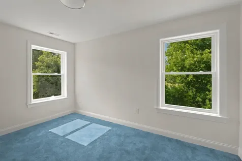 106 Lock Street Nashua NH 03064