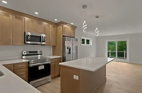 106 Lock Street Nashua NH 03064
