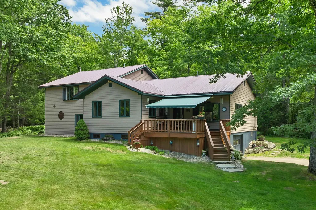 539 N Main Street Wolfeboro NH 03894