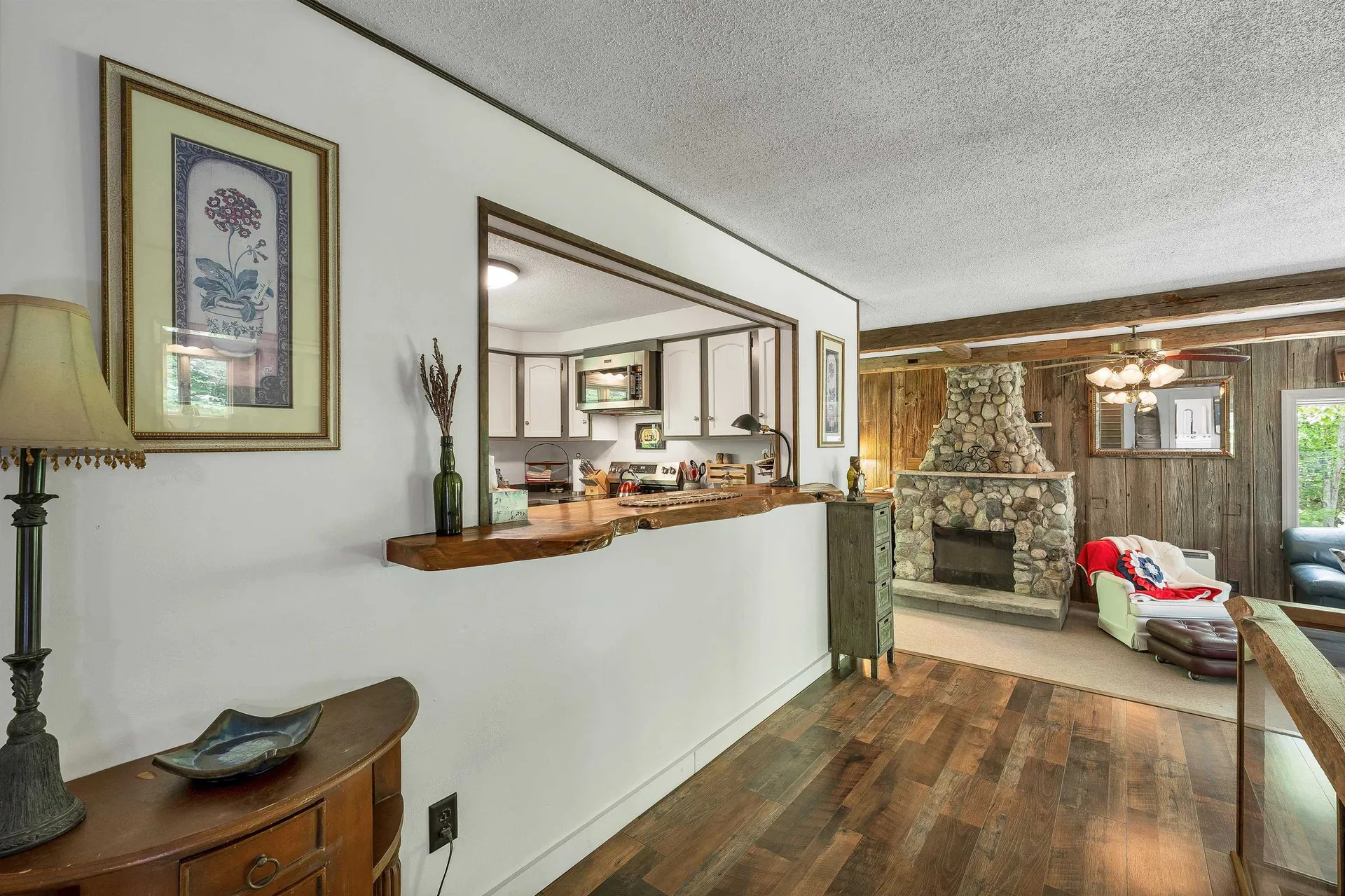 539 N Main Street Wolfeboro NH 03894