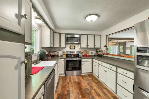 539 N Main Street Wolfeboro NH 03894