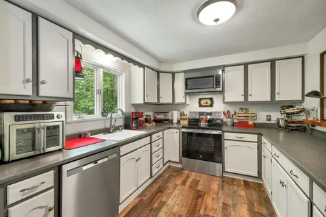 539 N Main Street Wolfeboro NH 03894