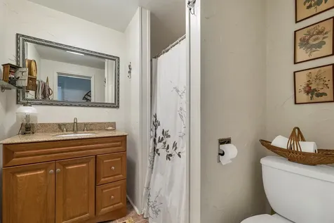 539 N Main Street Wolfeboro NH 03894