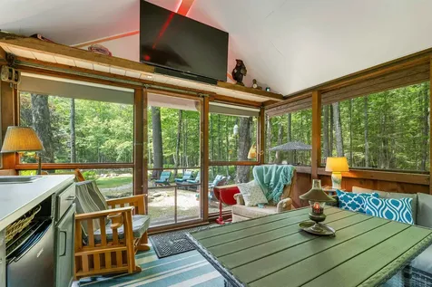 539 N Main Street Wolfeboro NH 03894