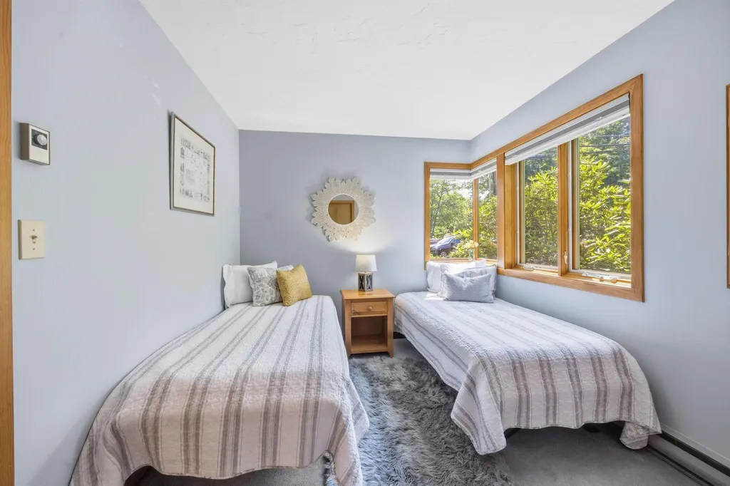 2696 Lake Shore Road Gilford NH 03249