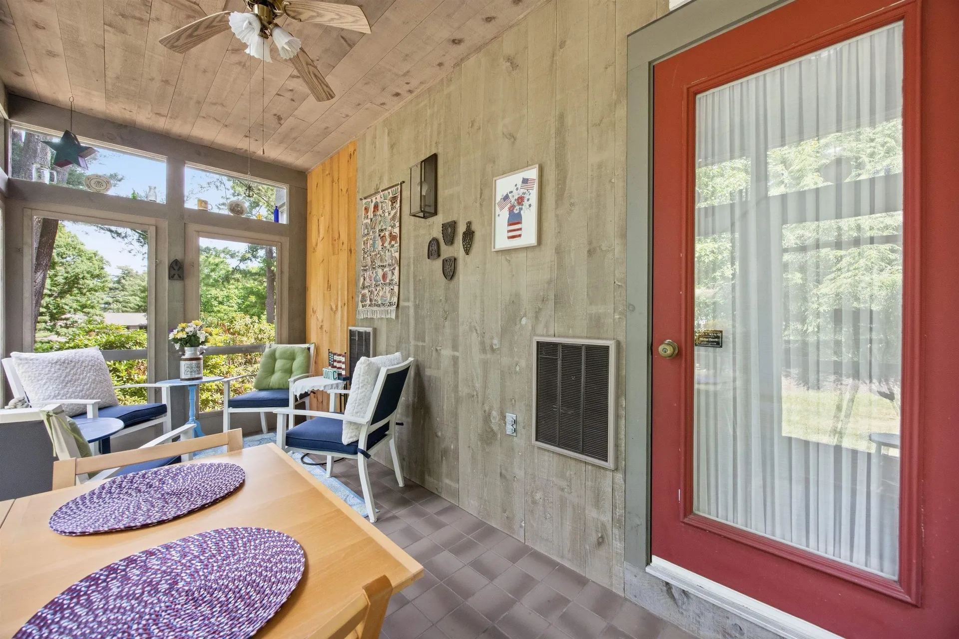 2696 Lake Shore Road Gilford NH 03249