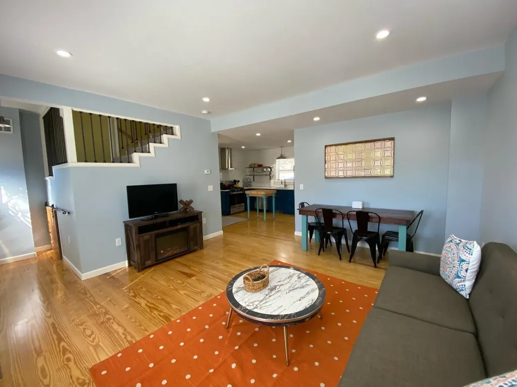25 East Bow Street Franklin NH 03235