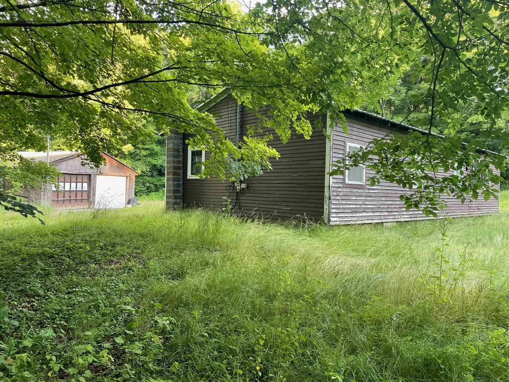 466 Estey Lane Windsor VT 05089