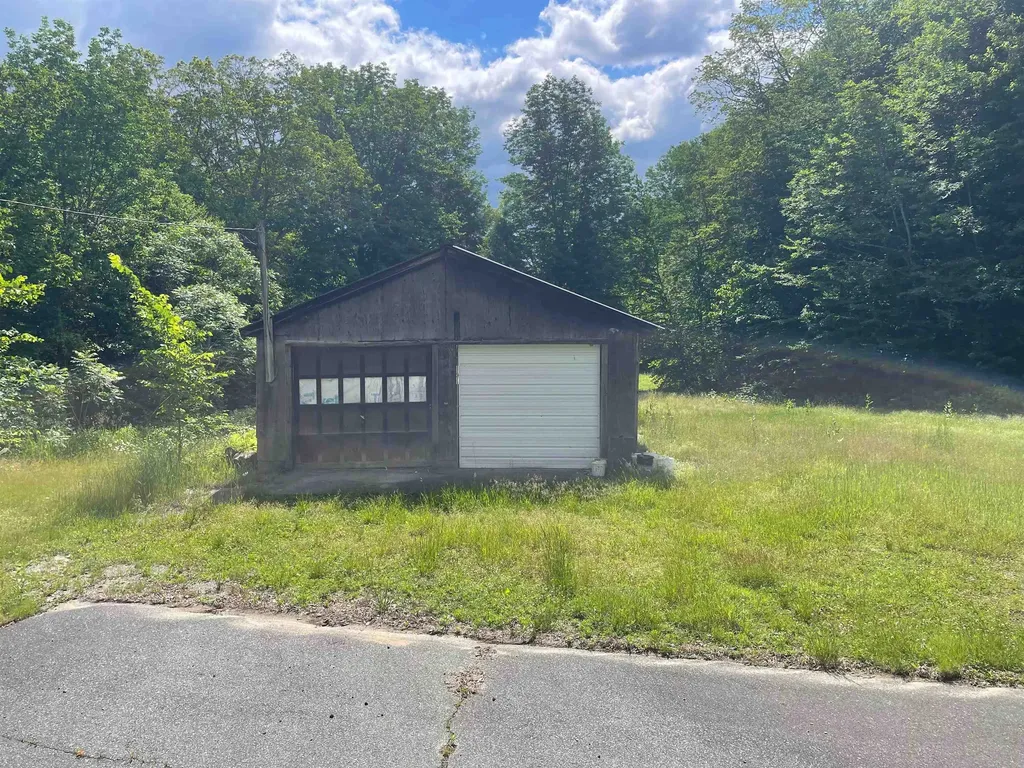 466 Estey Lane Windsor VT 05089