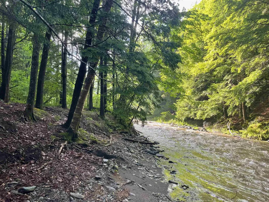 466 Estey Lane Windsor VT 05089
