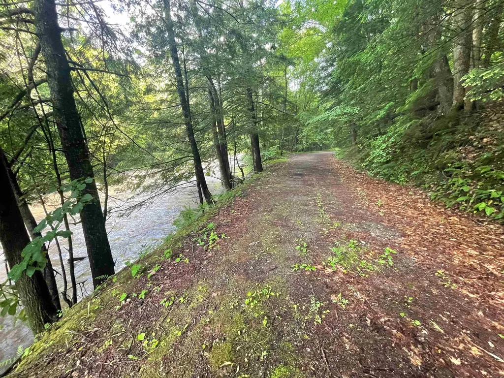 466 Estey Lane Windsor VT 05089