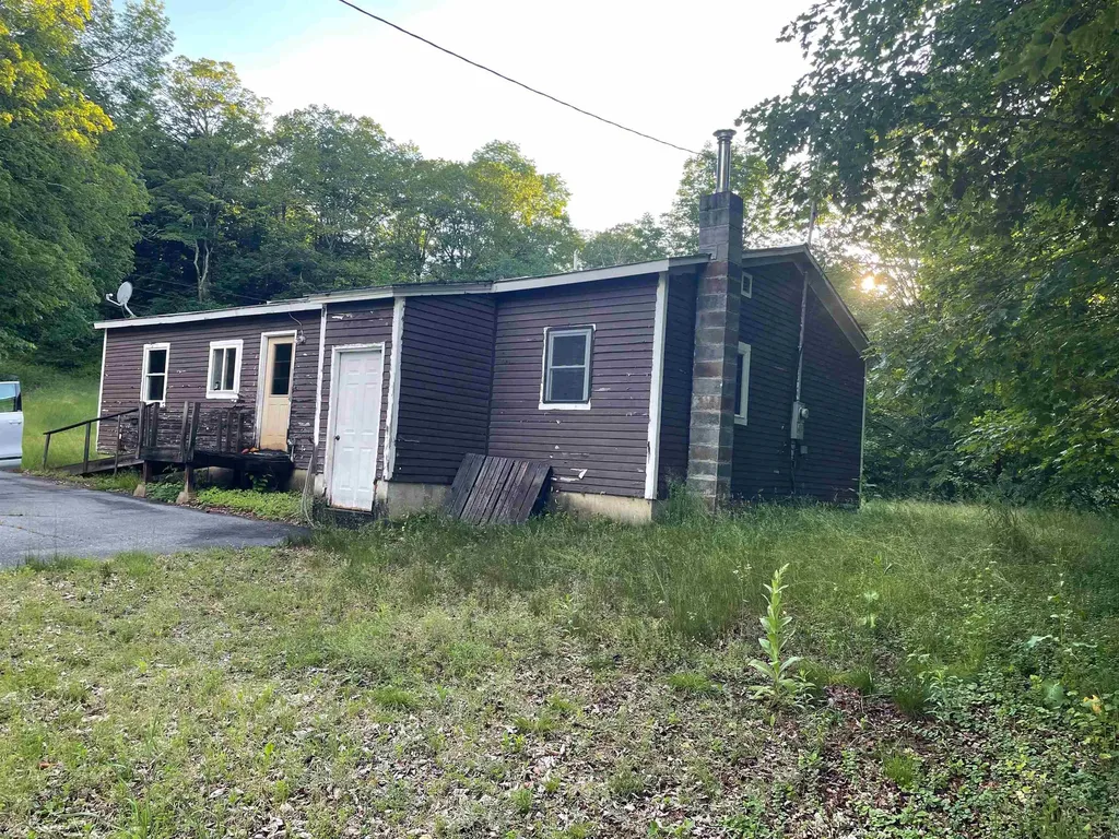 466 Estey Lane Windsor VT 05089