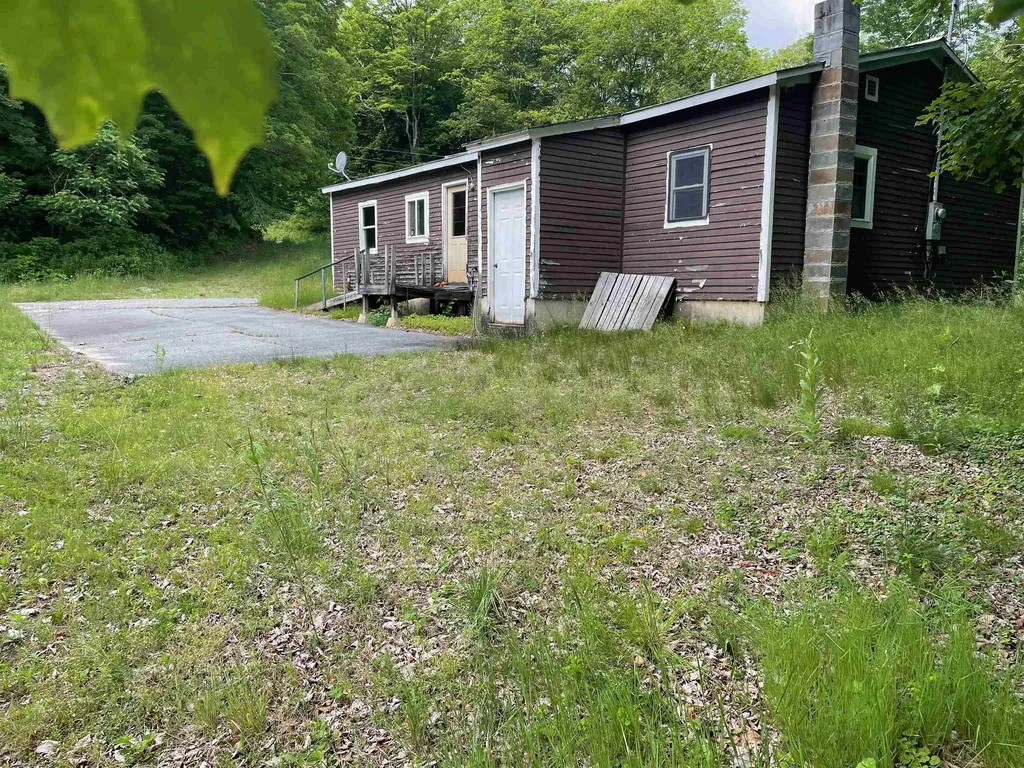 466 Estey Lane Windsor VT 05089