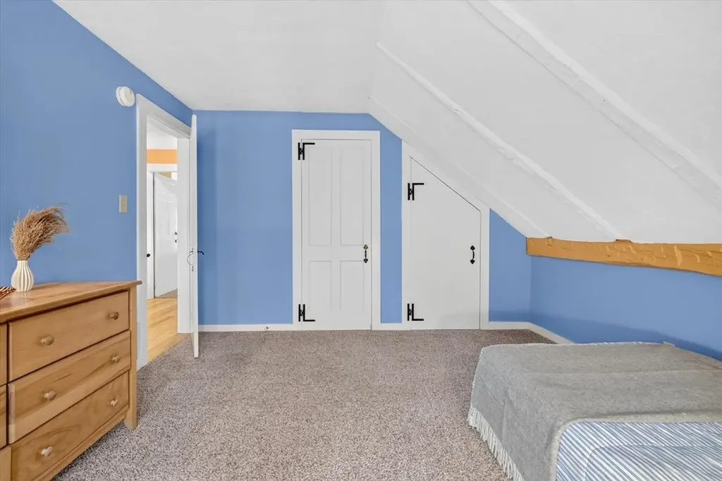 606 Old Stowell Hill Londonderry VT 05148