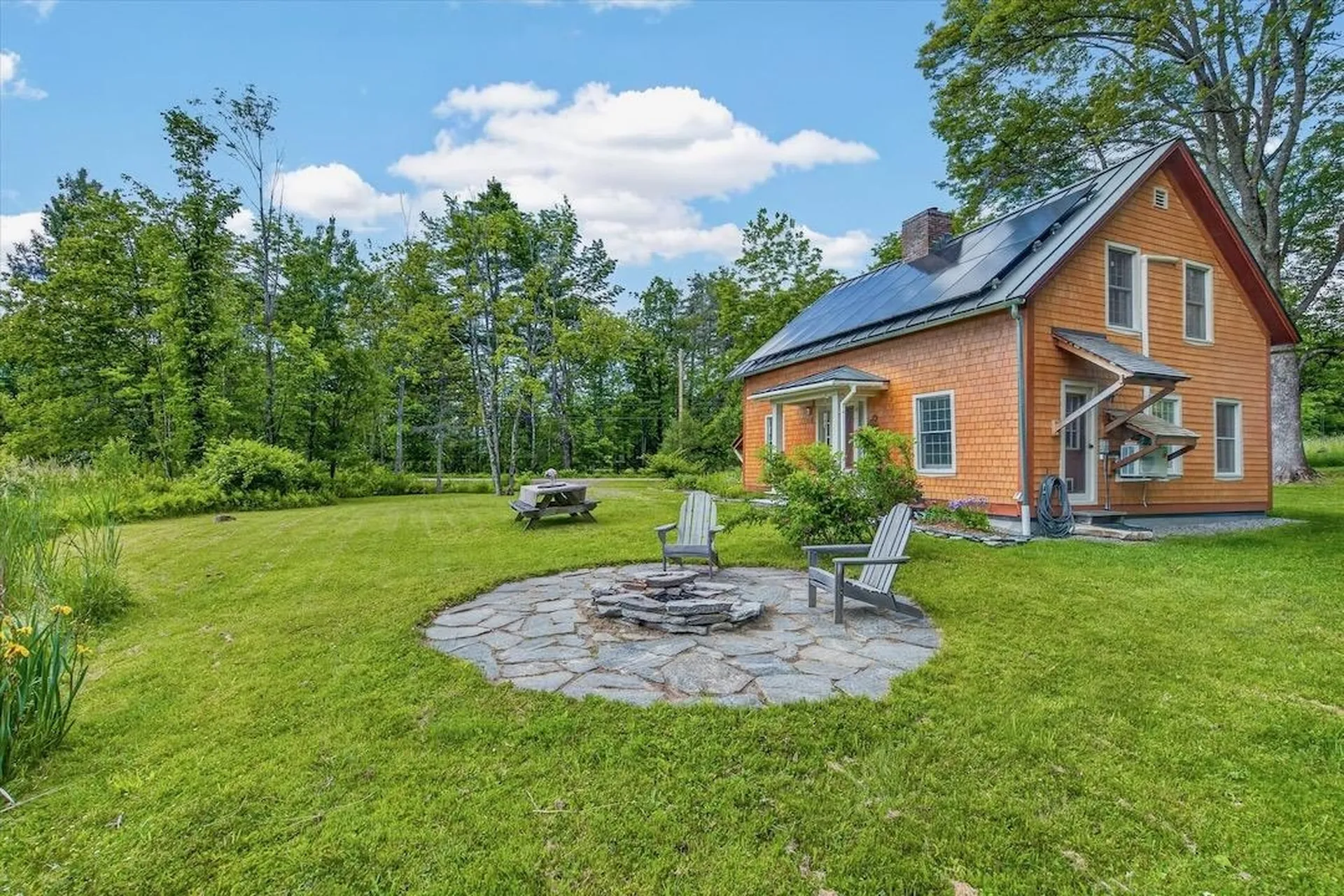 606 Old Stowell Hill Londonderry VT 05148