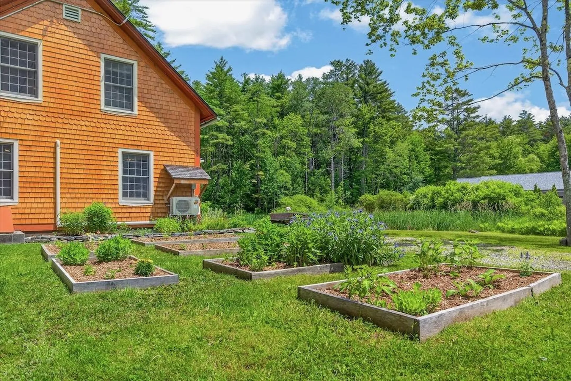 606 Old Stowell Hill Londonderry VT 05148