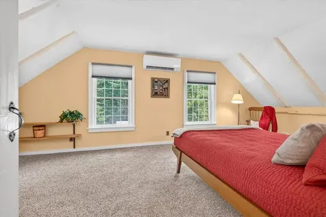 606 Old Stowell Hill Londonderry VT 05148