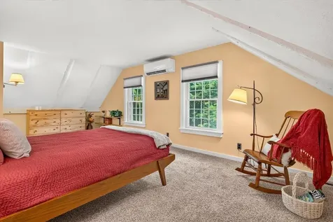 606 Old Stowell Hill Londonderry VT 05148
