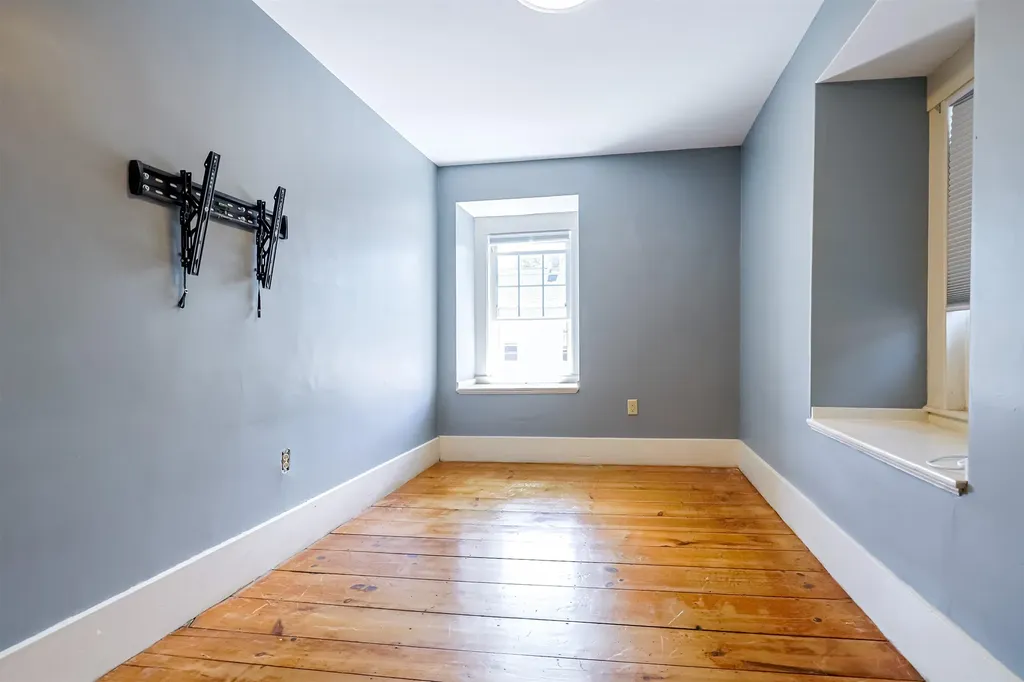 8 Grove Street Concord NH 03301