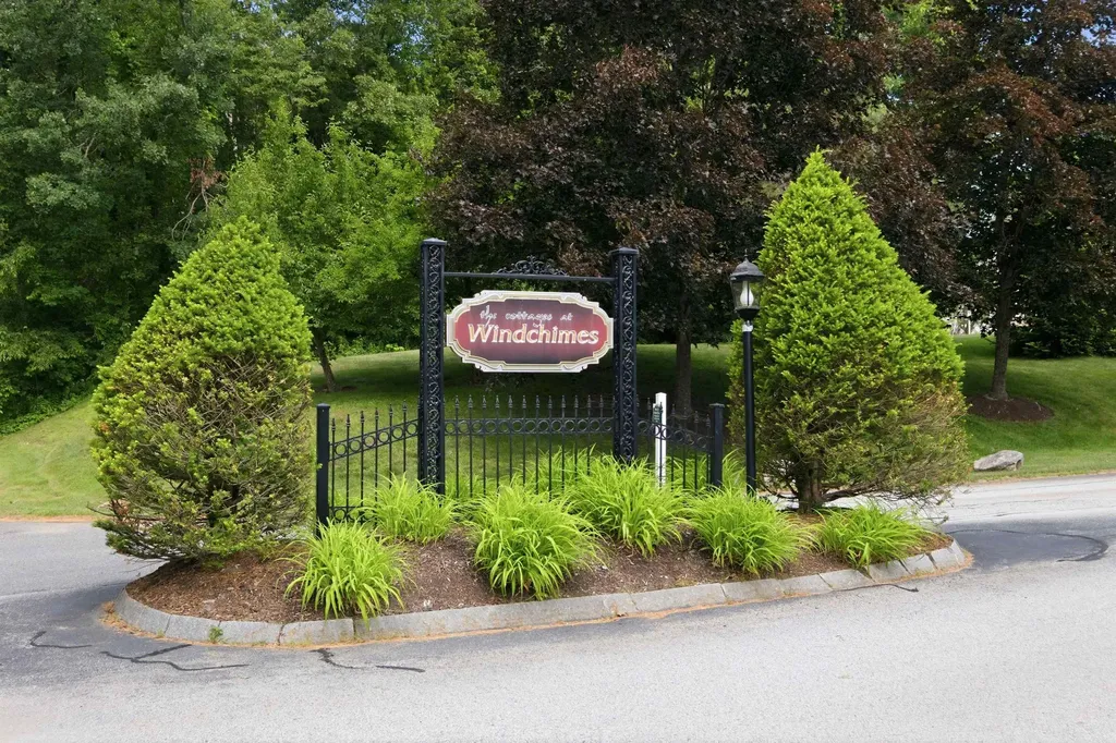 9 Windchime Drive Bow NH 03304