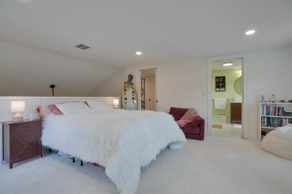 67 Cooper Road Barrington NH 03825