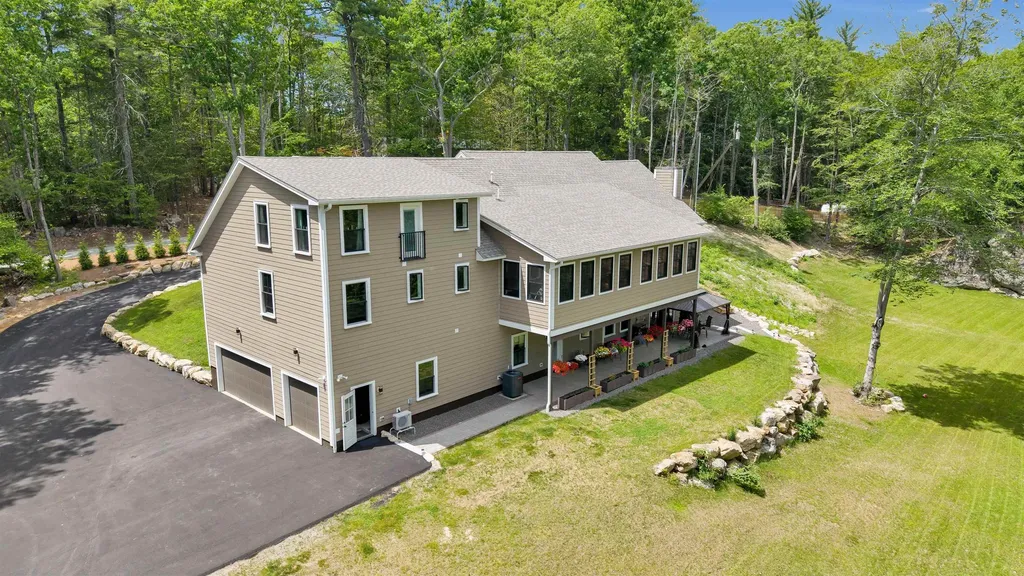 67 Cooper Road Barrington NH 03825