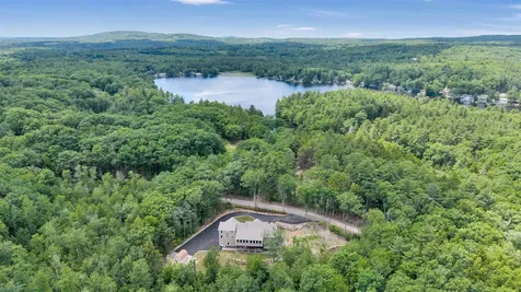 67 Cooper Road Barrington NH 03825