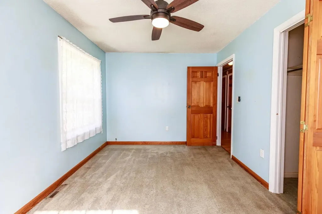 48 Carriage Hill Road Brattleboro VT 05301