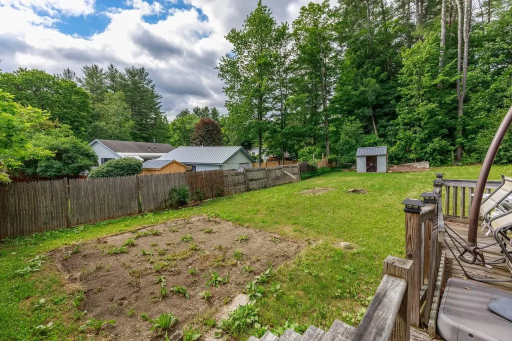 48 Carriage Hill Road Brattleboro VT 05301