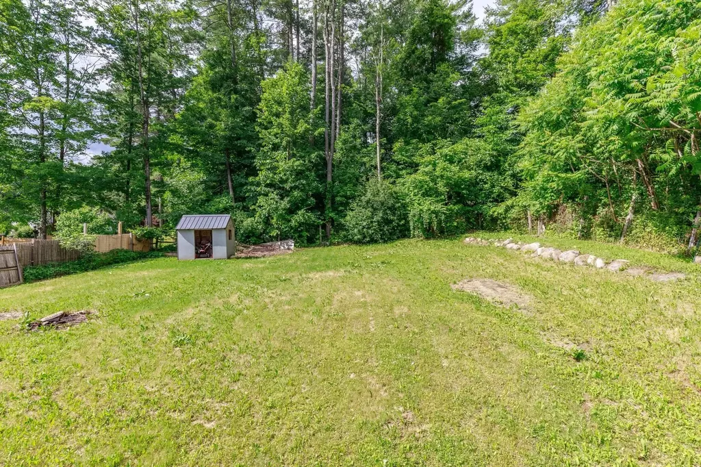 48 Carriage Hill Road Brattleboro VT 05301