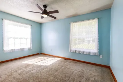 48 Carriage Hill Road Brattleboro VT 05301