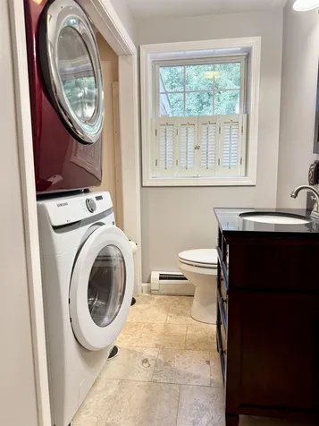 20 Lamprey Village Drive Epping NH 03042