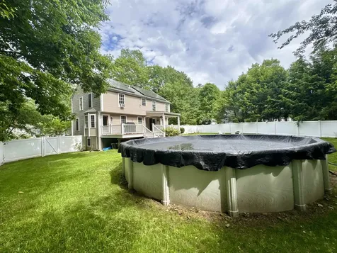 20 Lamprey Village Drive Epping NH 03042