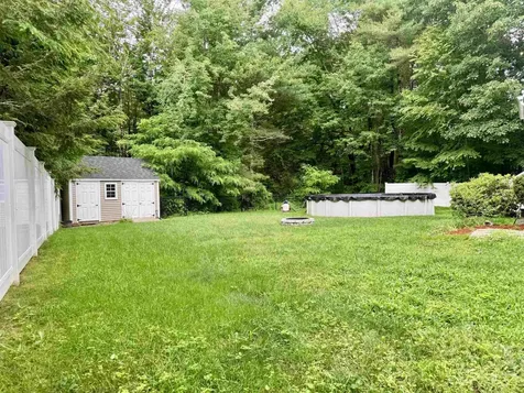 20 Lamprey Village Drive Epping NH 03042