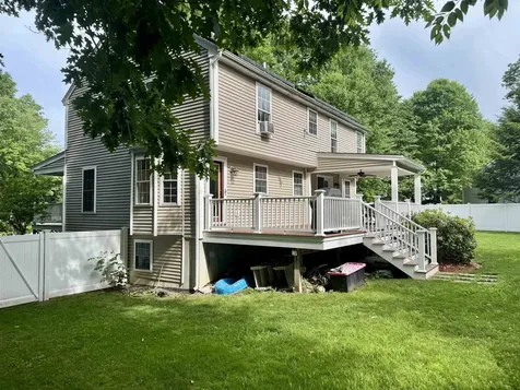 20 Lamprey Village Drive Epping NH 03042