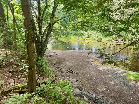 20 Lamprey Village Drive Epping NH 03042