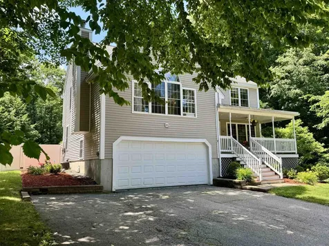 20 Lamprey Village Drive Epping NH 03042
