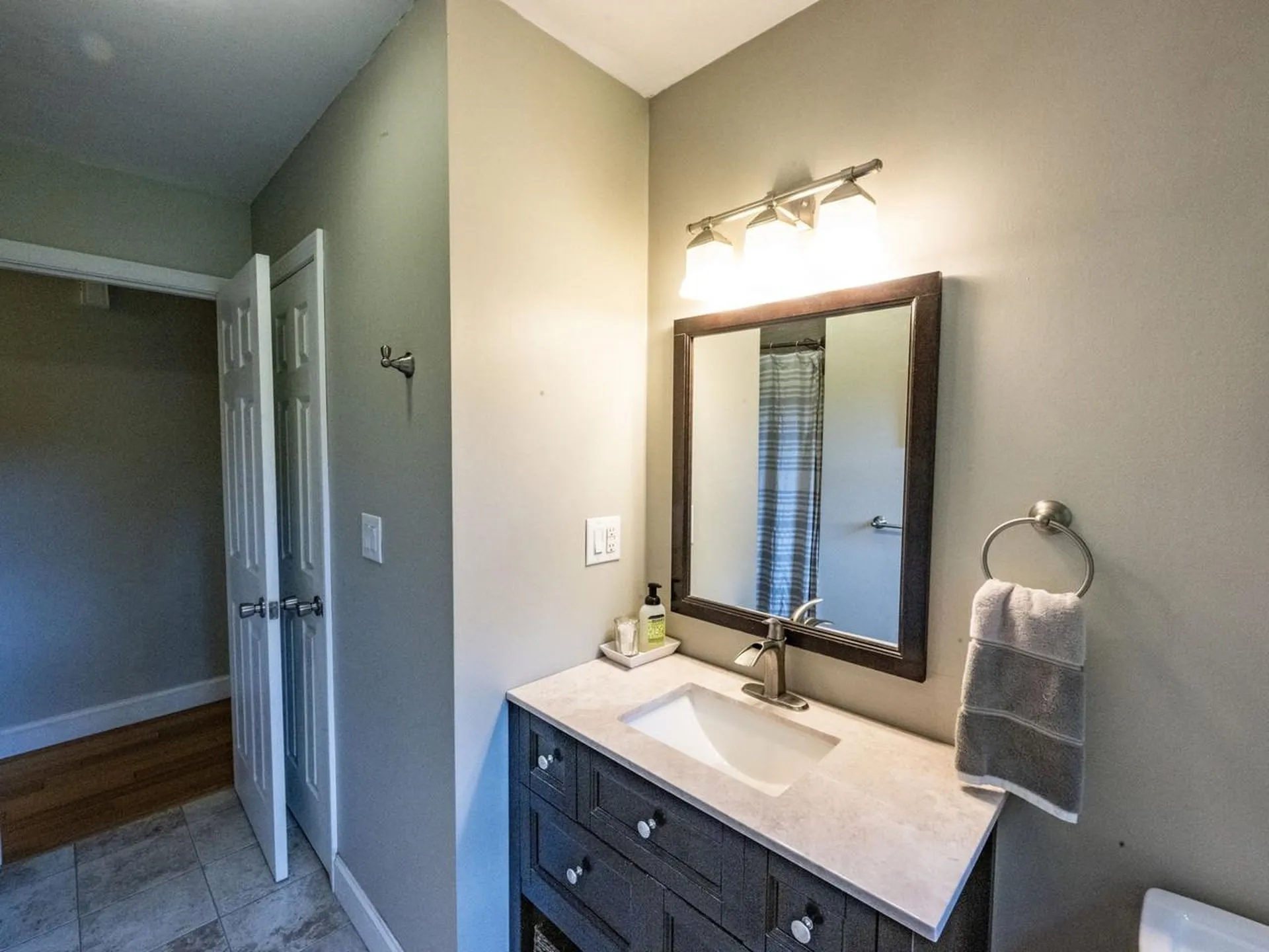 32 Logwood Circle Essex VT 05452