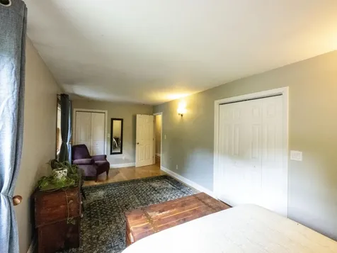 32 Logwood Circle Essex VT 05452